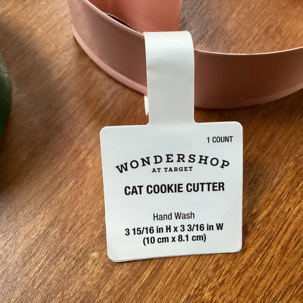 Wondershop at Target Dog and Cat Cookie Cutters Stainless Steel Set of 2 NWT